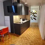Molecular Apartment *